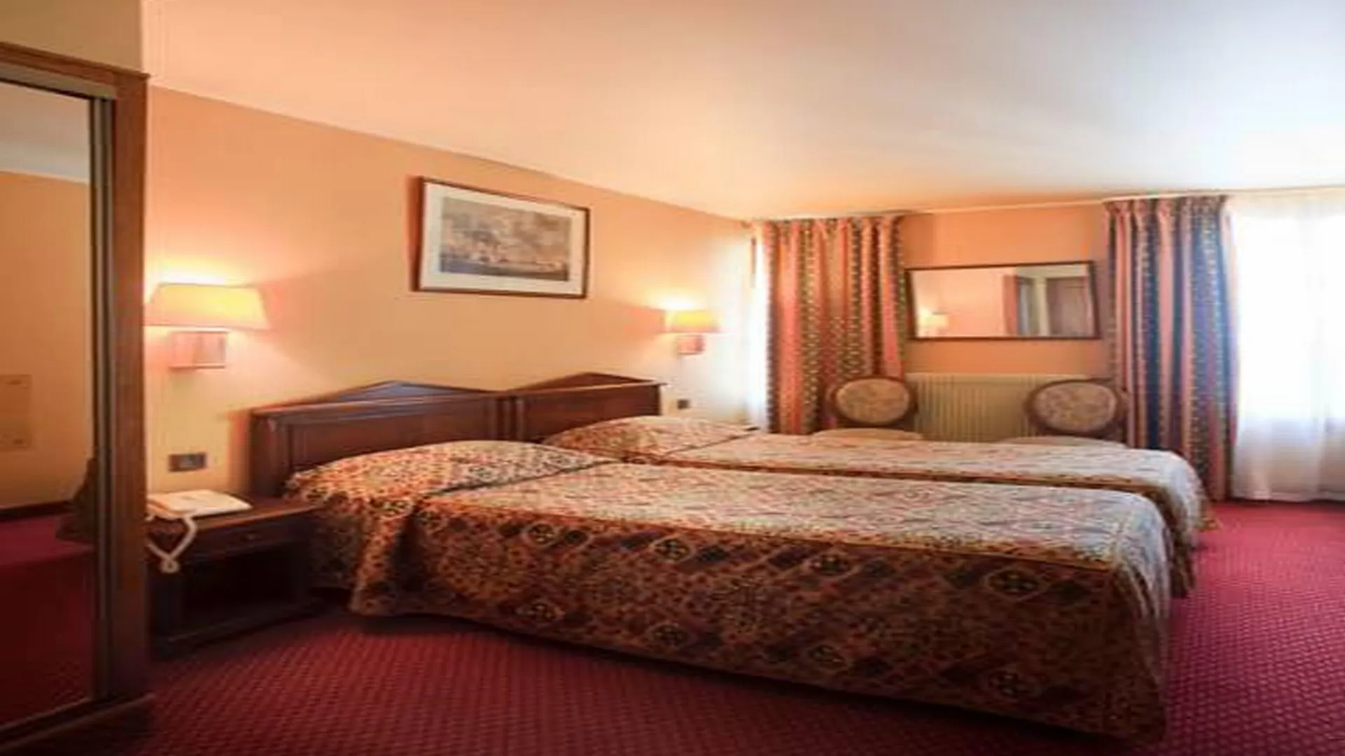 Hotel Meslay Republique Paris 3*,