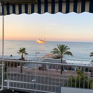 Front De Mer , Cagnes-sur-Mer Francia