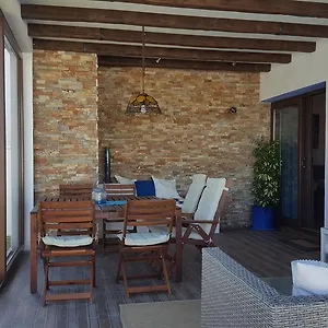 Barlovento Tres, Caños España