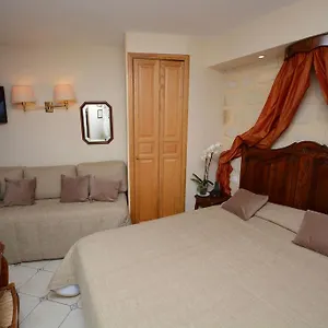 2* Szálloda Familia