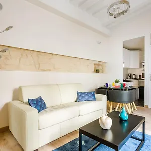 Appartamento Marais Saint Paul Ecouffes With Ac, Parigi