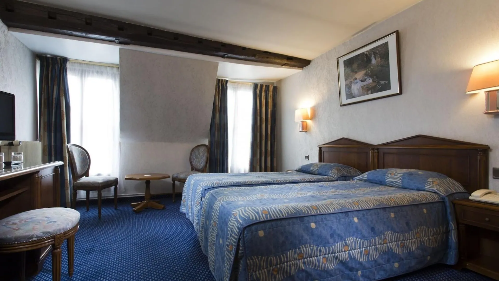 ***  Hotel Meslay Republique París Francia