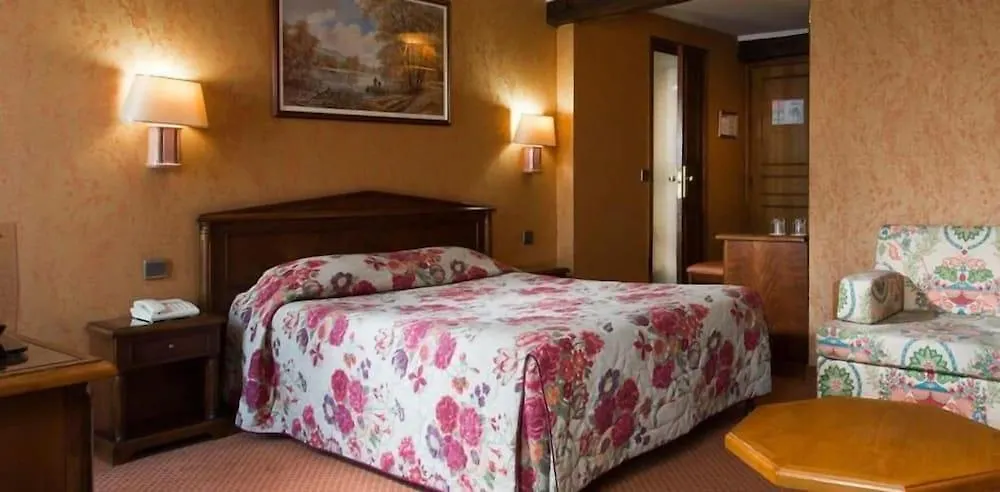 Hotel Meslay Republique Párizs