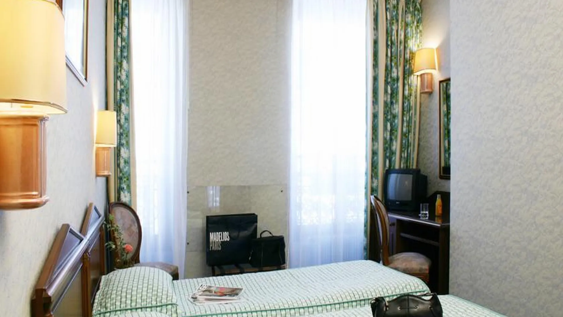 Hotel Meslay Republique París